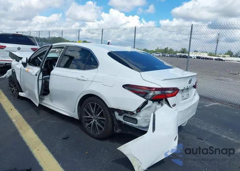 2021 Toyota Camry Se из США, поврежденный, VIN 4T1G11AK2MU572053